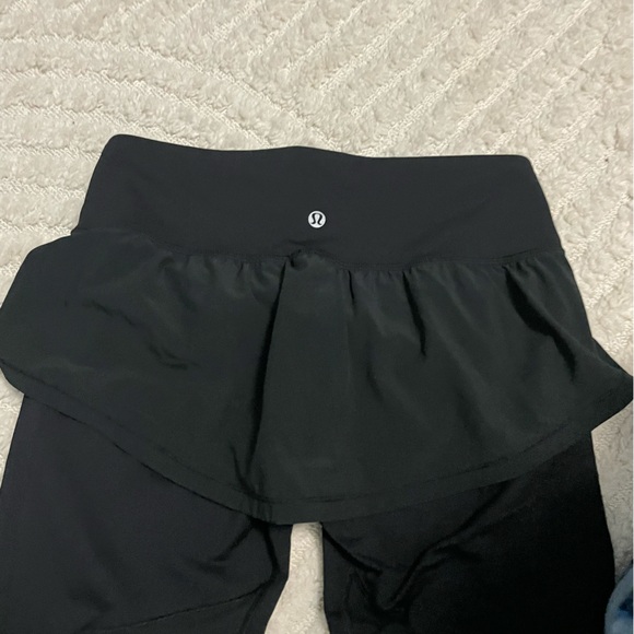 Lululemon leggings size 8 - Picture 5 of 5